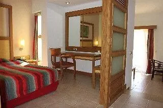Suntopia Tropical Otel Sarıgerme